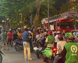 TP. HCM: Người phụ nữ rơi lầu tại phố đi bộ Nguyễn Huệ