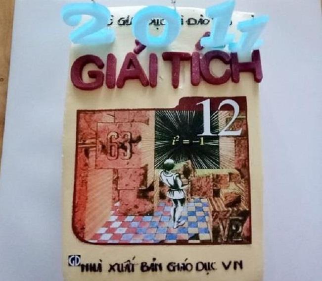 Cư dân mạng thích thú trước loạt bánh kem "bá đạo" tặng thầy cô ngày 20/11