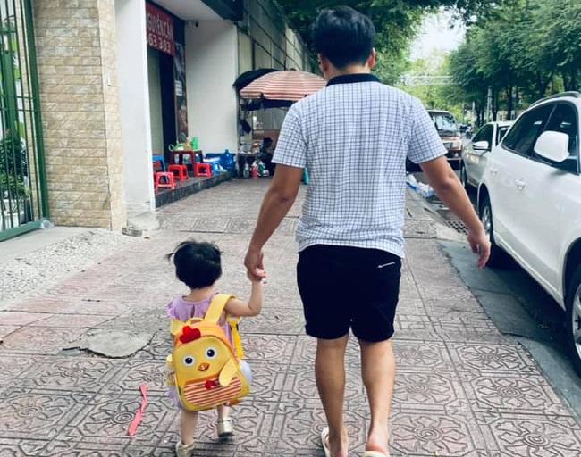 Con gái cưng của Nhã Phương - Trường Giang lần đầu lộ diện