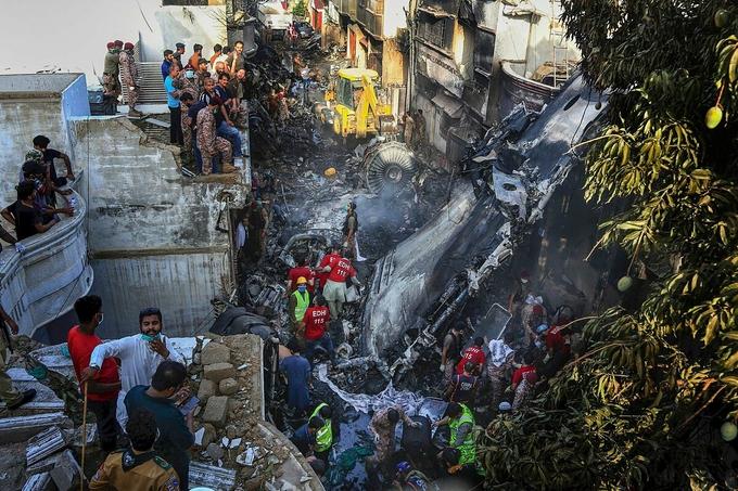 Nhìn lại loạt tai nạn máy bay thảm khốc năm 2020