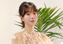 Hôn thê cũ của Park Yoochun - Hwang Hana - bị bắt vì sử dụng ma túy