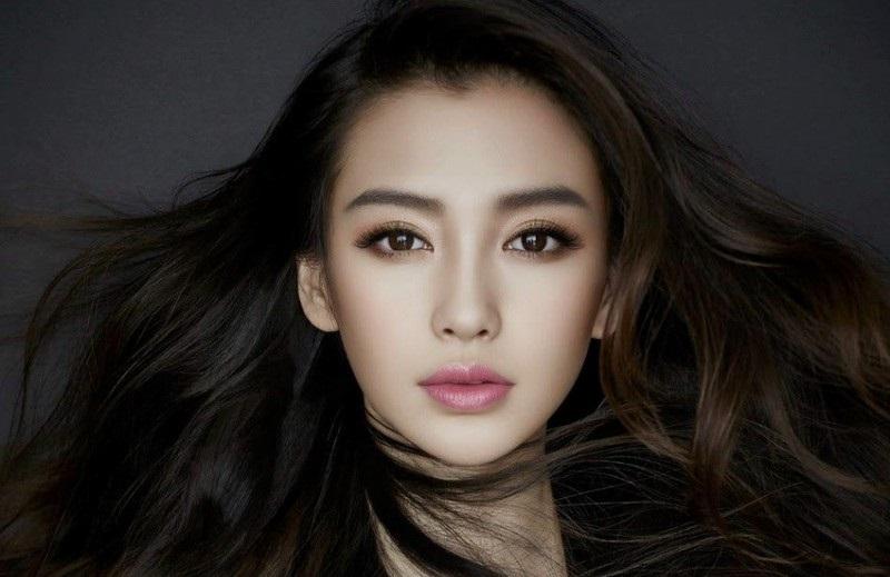 Nhân tướng học: Những nét tướng của phụ nữ thành đạt muộn