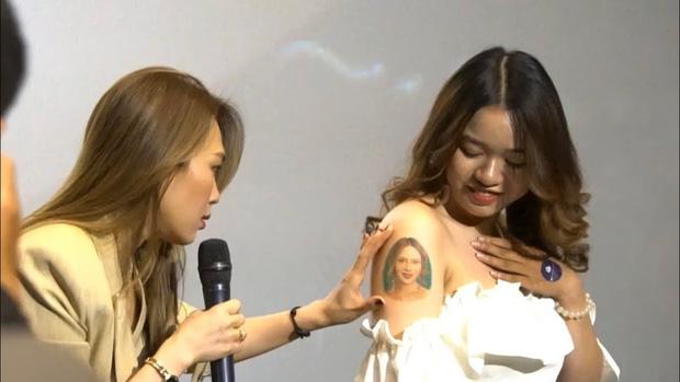 Phát hiện fan xăm hình của mình lên người, Mỹ Tâm có phản ứng bất ngờ