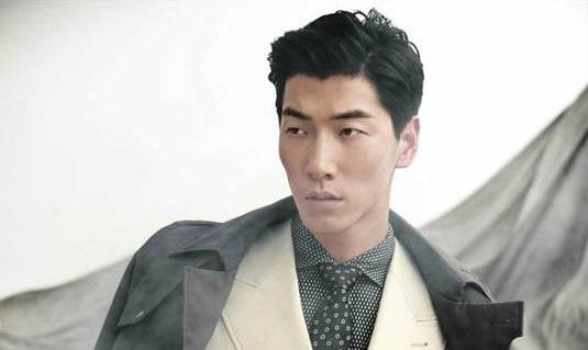 Siêu mẫu Trương Lượng và vợ cũ Khấu Tịnh tái hợp?