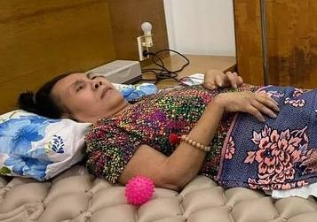 Diễn viên Hoàng Lan bị hoại tử cột sống, mù một bên mắt khiến khán giả xót xa