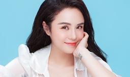 Sau khi được bạn trai bế thốc lên hôn giữa ban ngày, Thái Trinh mở lời