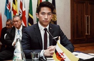 Hội chị em xôn xao với thông tin Hoàng tử Brunei tuyển vợ để "san sẻ sự giàu có"