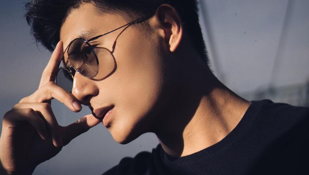 Lâm Bảo Châu khoe body 6 múi, "thả thính" Lệ Quyên bằng ngôn ngữ cơ thể?