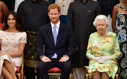 Nữ hoàng Anh sẽ trực tiếp đàm phán với vợ chồng Harry - Meghan