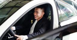 Lê Dương Bảo Lâm thi trượt lái xe 14 lần đã là gì so với người đàn ông 157 lần thi trượt này