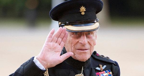 Ba con của Công nương Kate sẽ không dự đám tang Hoàng thân Philip