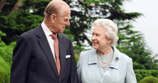 Con dâu kể phút cuối đời của Hoàng thân Philip, Nữ hoàng Anh lần đầu chia sẻ nỗi đau mất đi người chồng đáng kính