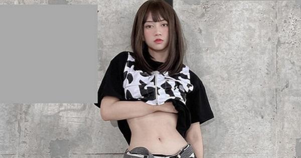 Hot Tiktoker Lê Bống chụp ảnh vén áo khoe "bàn tay hư" chạm vòng 1