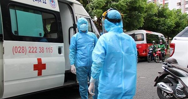 Chiều 17/4, ghi nhận thêm 8 người nhập cảnh mắc Covid-19