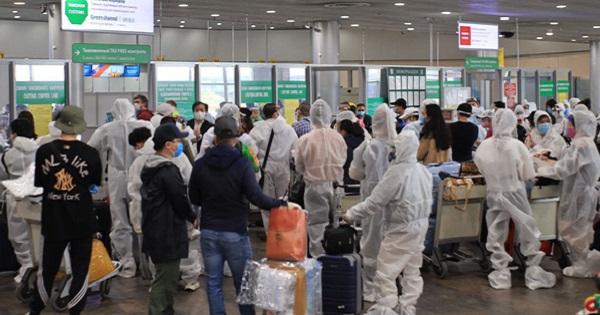 Chiều 27/4, ghi nhận một nhân viên khách sạn và 4 người nhập cảnh nhiễm Covid-19