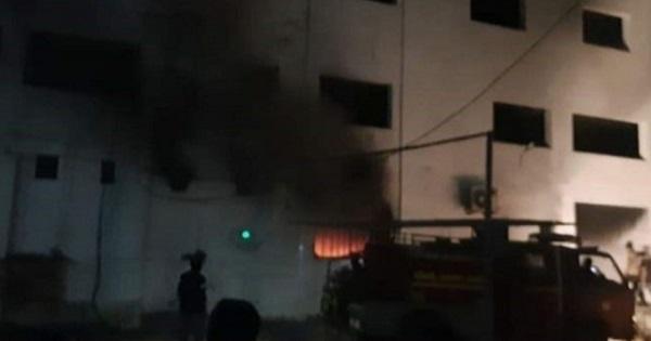 Ấn Độ: Bệnh viện bốc cháy, ít nhất 18 bệnh nhân Covid-19 tử vong