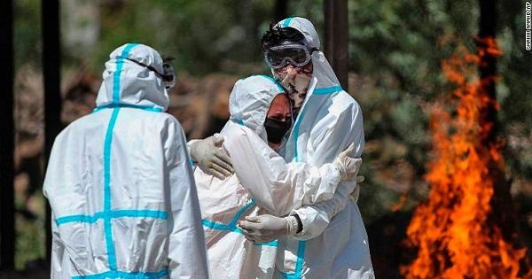 Covid-19 toàn cầu vượt 150 triệu ca, đại dịch vẫn đang tàn phá Ấn Độ