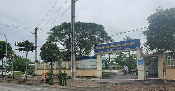 Hà Nội: Thêm 14 ca nghi nhiễm Covid-19 tại Bệnh viện Bệnh nhiệt đới Trung ương