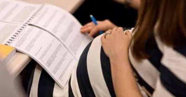 Sinh viên mang thai được nghỉ học tạm thời và bảo lưu kết quả học tập