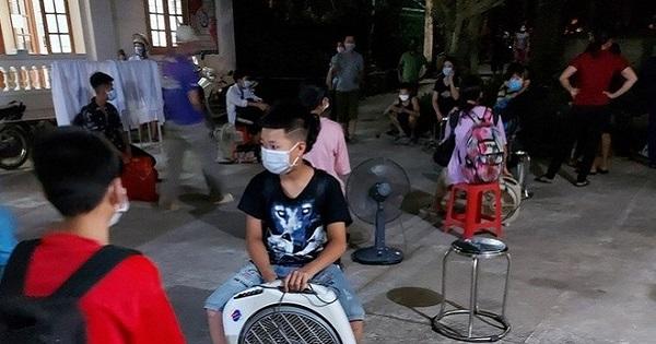 Hưng Yên: Một học sinh nhiễm Covid-19, 38 em đi cách ly trong đêm