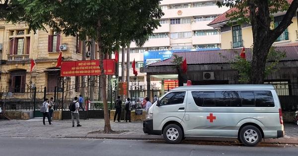 Một cán bộ Bộ GTVT nghi nhiễm Covid-19, toàn bộ nhân viên không rời trụ sở