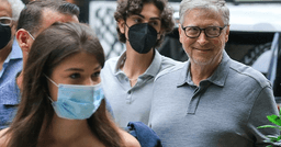 Bill Gates lần đầu xuất hiện kể từ khi thông báo ly hôn