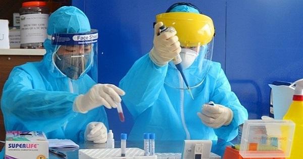 Hà Nội: Thêm 11 ca Covid-19, có người thu mua sắt vụn về từ Bắc Giang