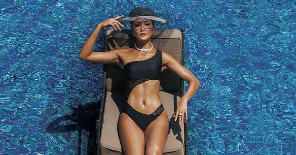 H’Hen Niê diện đồ tắm khoe dáng như siêu mẫu quốc tế trên bìa tạp chí