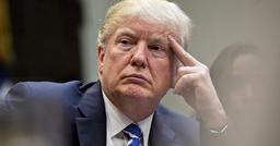 Cựu Tổng thống Mỹ Donald Trump chính thức bị Facebook "cấm cửa" 2 năm