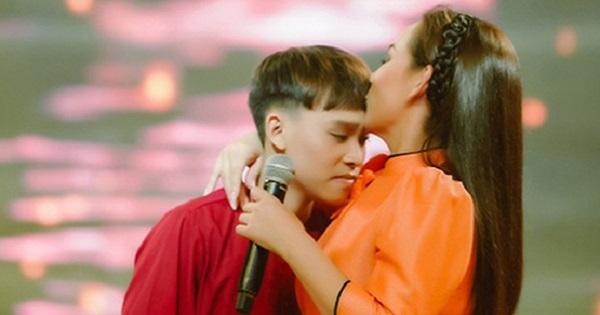 Động thái của Phi Nhung sau khi Hồ Văn Cường và bố mẹ ruột cúi đầu xin lỗi