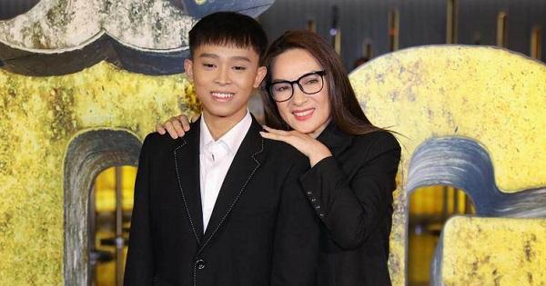 Dân tình thắc mắc việc Phi Nhung không đưa cát-xê của Hồ Văn Cường cho bố mẹ ruột mà lại đưa quản lý giữ