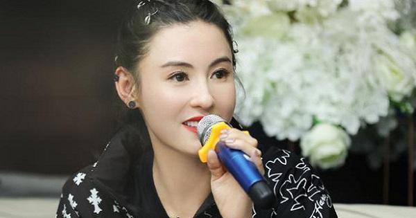 Giữa nghi vấn Vương Phi sinh con cho Tạ Đình Phong, Trương Bá Chi có phát ngôn xót xa về chồng cũ