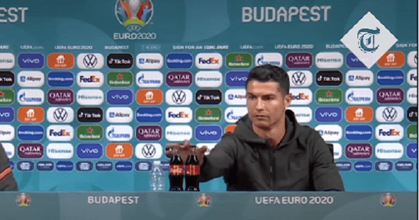 Lý do siêu sao bóng đá Cristiano Ronaldo từ chối uống Coca-Cola