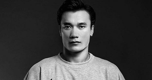 Thủ môn Bùi Tiến Dũng bị dân mạng mỉa mai "tuổi già lên, tên mất hút"