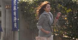 Show truyền hình dài 3000 tập, quay đúng 1 cảnh, nhưng được phát sóng 15 năm liền