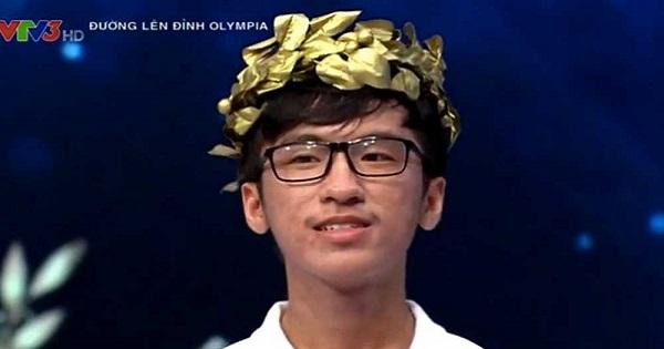 Nam sinh Đường lên đỉnh Olympia khiến khán giả hoa mắt với màn trả lời "nhanh như chớp"