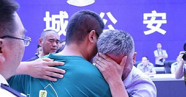 Người cha tìm con suốt 24 năm ròng rã, được làm thành phim, nay đã thấy con