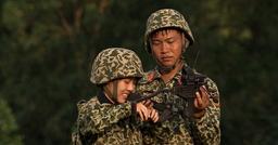 Mũi trưởng Long lần đầu tỏ thái độ khó chịu khi bị ghép đôi với Hậu Hoàng