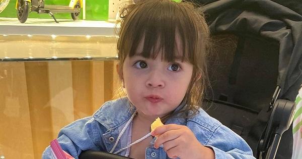 Con gái lai 5 dòng máu của Chung Thục Quyên, 2 tuổi nghe hiểu 5 ngôn ngữ