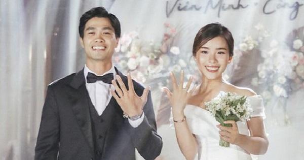 Trò chuyện cùng đồng đội, Công Phượng tiết lộ tình trạng thai kỳ của bà xã