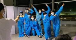 Lộ ảnh dàn cast Running Man Việt ghi hình tại Hàn Quốc, Jack vẫn không xuất hiện