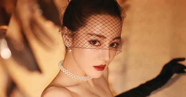 Lý do Địch Lệ Nhiệt Ba là sao nữ “hot” nhất nửa đầu 2021