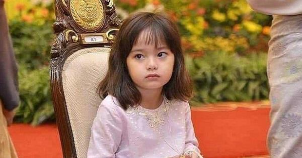 Nhan sắc xinh đẹp của "tiểu mỹ nhân" Hoàng gia Malaysia khi lên 10