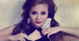 Vy Oanh tung loạt ảnh thời thiếu nữ, gương mặt nhiều nhược điểm