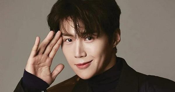 Rộ tin Kim Seon Ho có bạn gái mới kém 10 tuổi, là con nhà tài phiệt