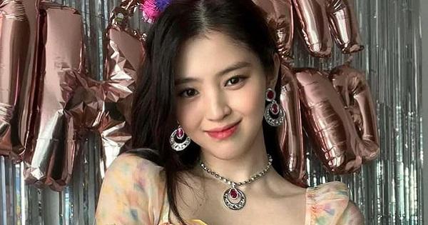 Han So Hee tròn 27 tuổi, ngoại hình nhỉnh hơn 17
