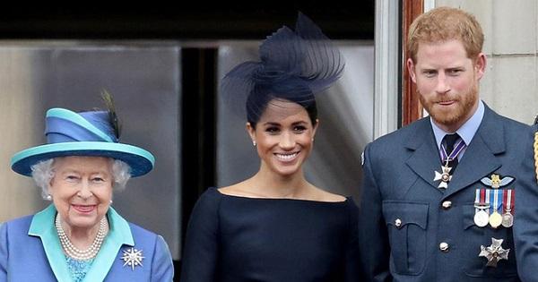 Hoàng tử Harry viết "tâm thư" ngầm chỉ trích Hoàng gia Anh, Meghan hưởng lợi