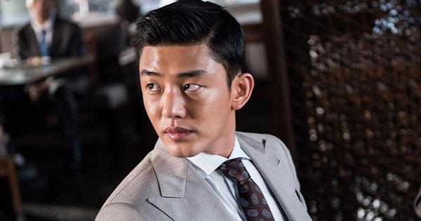 Yoo Ah In - bạn trai thân của Song Hye Kyo - công khai hẹn hò đàn ông