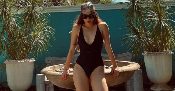 Mẹ 3 con Hồ Ngọc Hà diện áo tắm khoe thân hình chuẩn hơn gái son