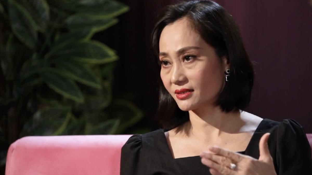 Sao nữ Vbiz ăn tiệc nhà đại gia chỉ uống nước, để lại 200k vì không muốn nợ